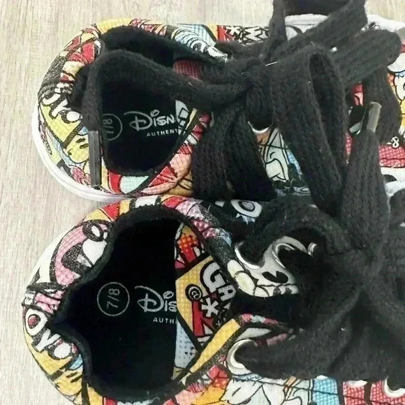 6. DISNEY PARKS LITTLE GIRLS CARTOON PRINTED LOW TOP TENNIS SHOES SIZE 7/8 - Picture 6 of 8